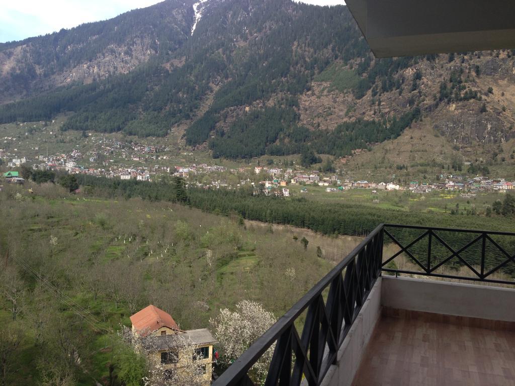 Hotel Ridge View Manāli Esterno foto