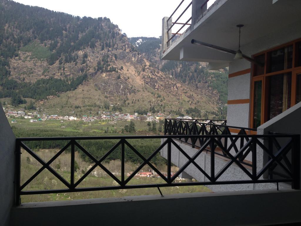 Hotel Ridge View Manāli Esterno foto
