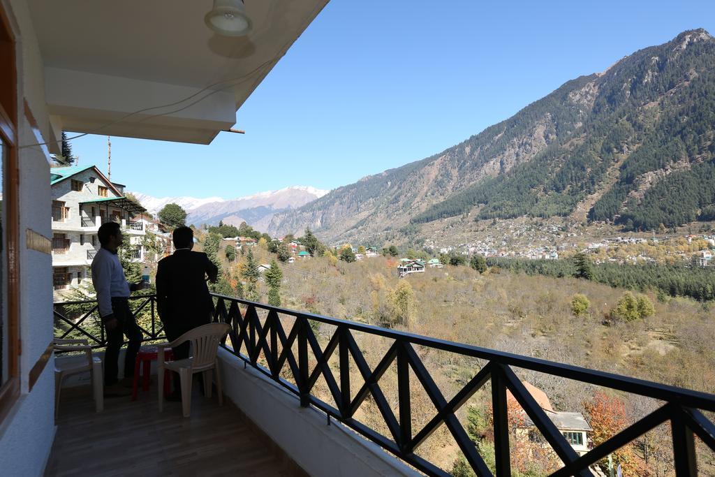 Hotel Ridge View Manāli Esterno foto
