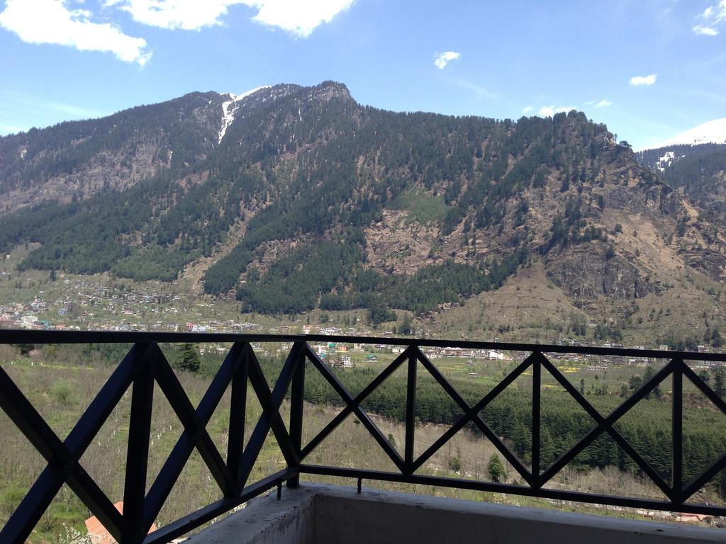 Hotel Ridge View Manāli Esterno foto